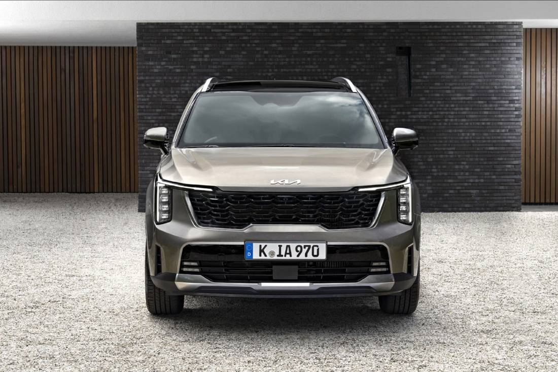 kia-sorento-pe-my24-highres-exterior-2-3600x2400